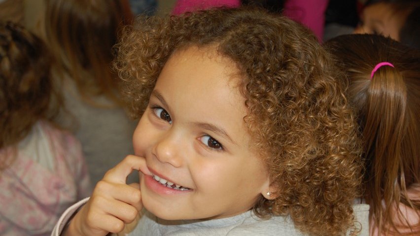 34Dsden's tweet image. 🙂Toute l'équipe de la DSDEN #Herault @acmontpellier souhaite à tous les écoliers, collégiens, lycéens, enseignants, personnels d'encadrement une très belle et bonne #année 2⃣0⃣2⃣4⃣ ❗️
Quoi de mieux pour débuter cette  nouvelle année que leurs sourires😀? 
@sophiebejean