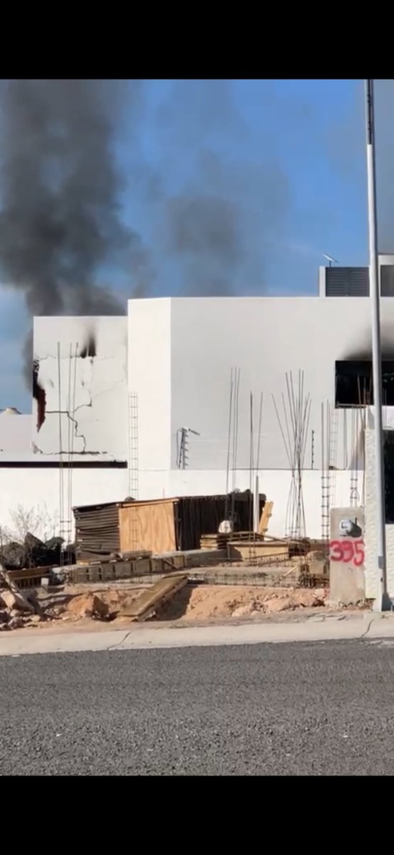 alfonsoaz's tweet photo. Explotó una casa al parecer con pirotecnia en #juriquilla , una razón más para entender que es innecesaria https://t.co/ZD95KHVKEw