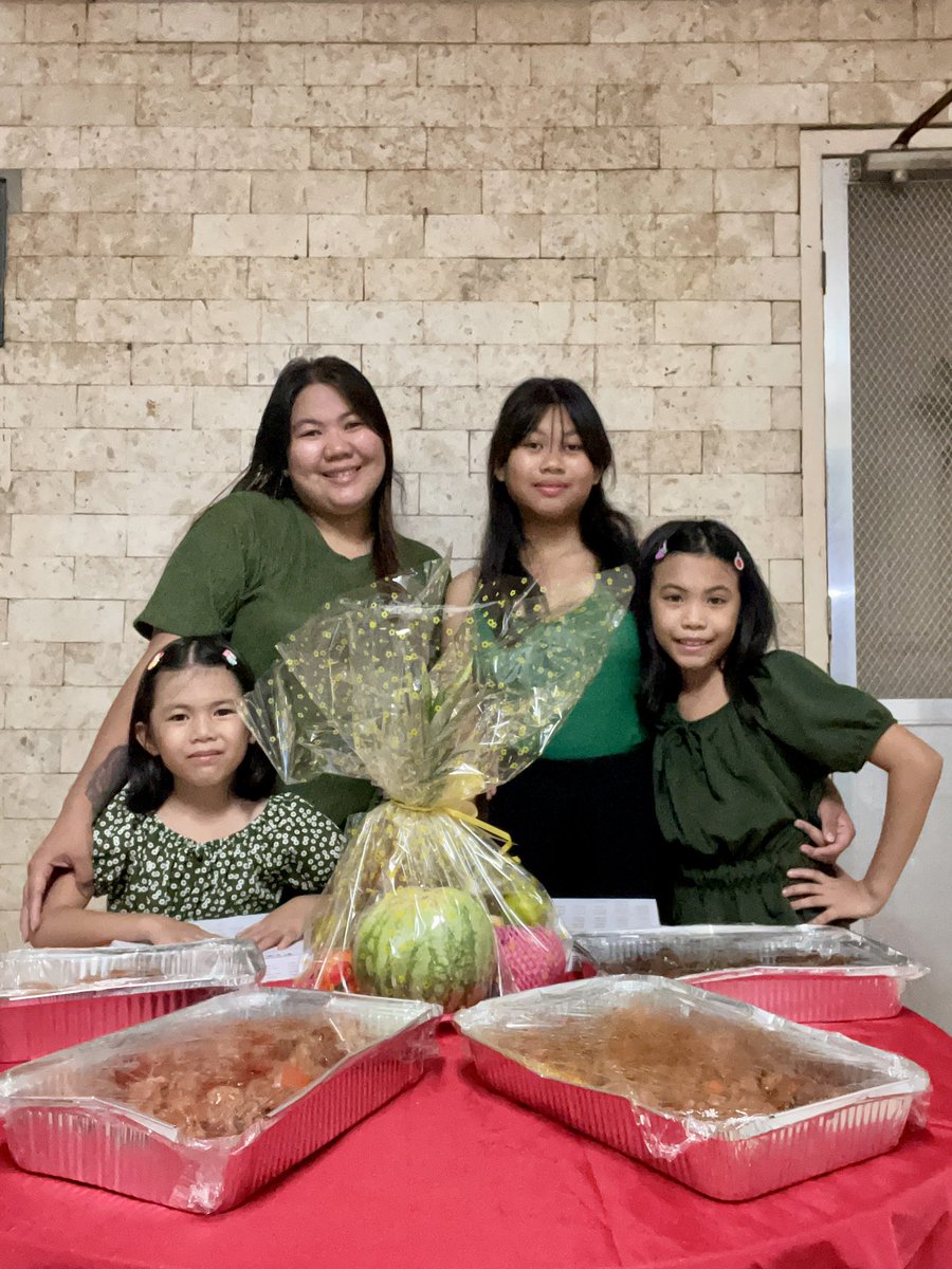 mamadelego's tweet image. Gitagbo ang new year with teary eyes! 🥺 Happy new year all! 🎉✨ #TeamGo #InsertAteCacai ❤️