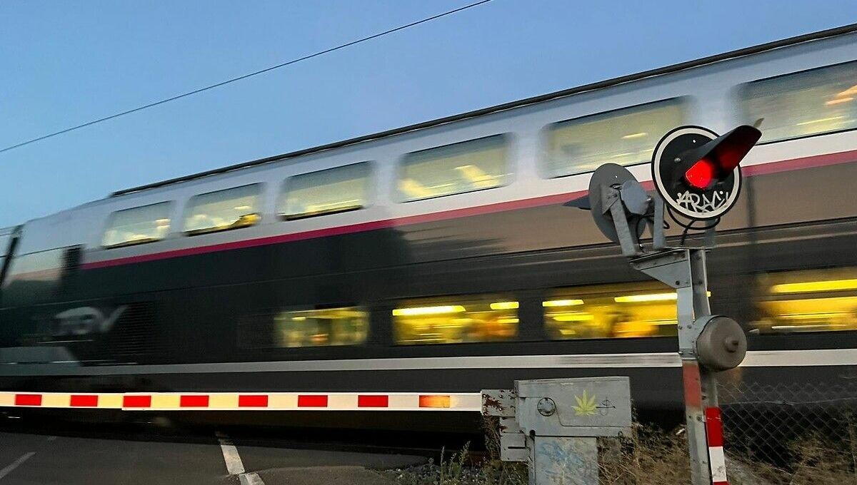 Savoie : les trains bloqués entre Chambéry et les vallées de la Maurienne et la Tarentaise
➡️ l.francebleu.fr/iFEI