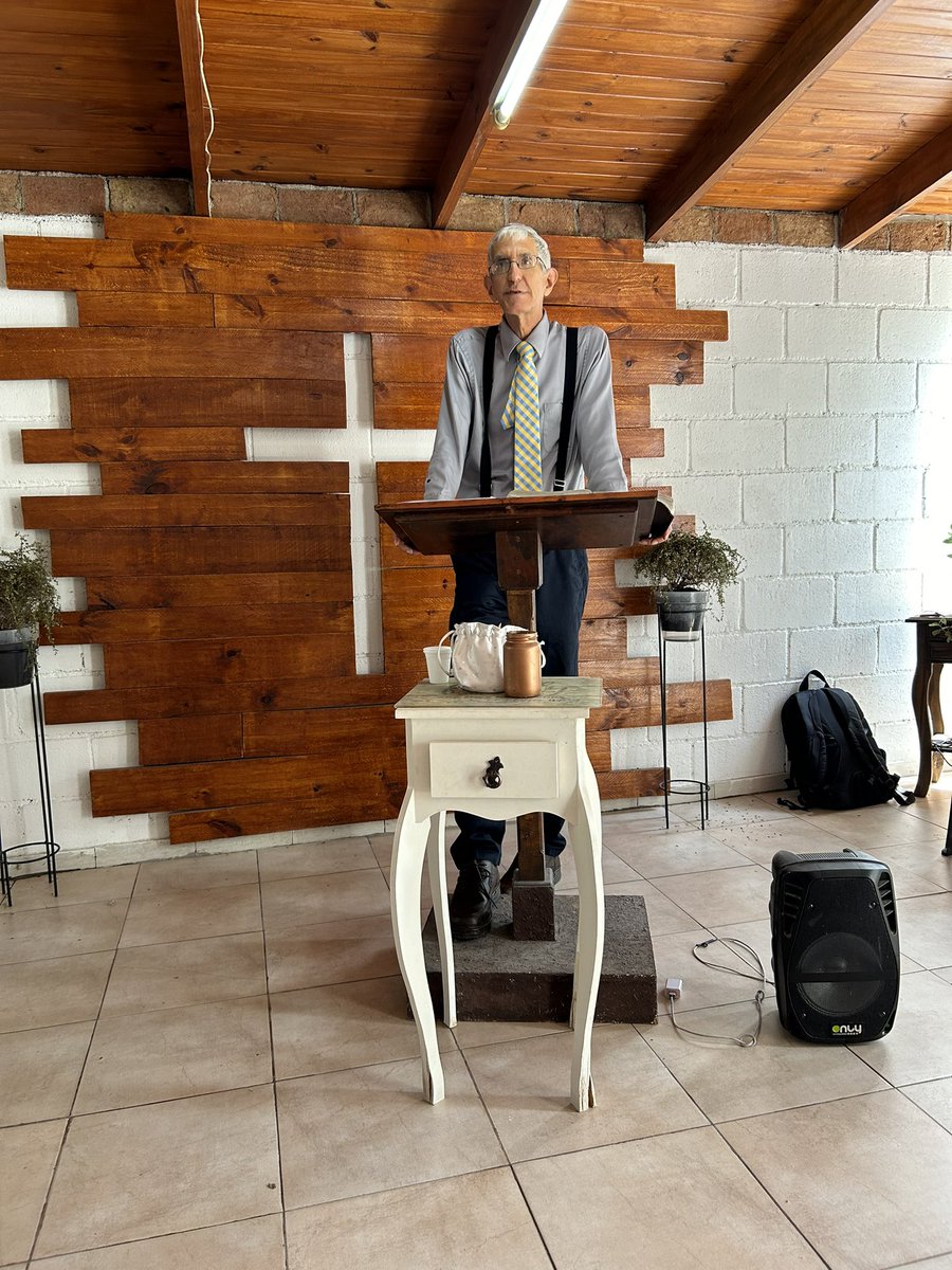 davidowens2906's tweet photo. It was a blessing to have my dad, Larry Owens, preach at New Hope Baptist of Cordoba! https://t.co/e8Q9cNx6dW