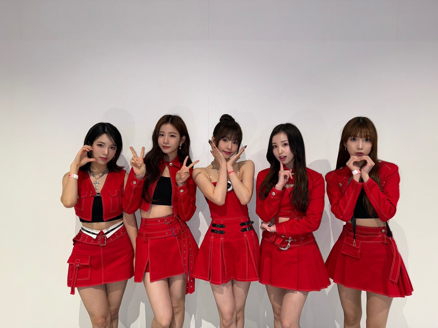 GCsHlgjbAAAWhq6?format=jpg&name=large