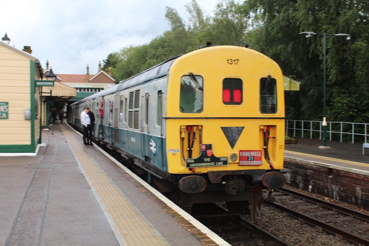 tinyman123451's tweet photo. Both spa and HDL has helped me grew more confident and i made new friends because of the two places I volunteer I have made many new friends and especially with HDL I managed to land a railway job. Here is to another exciting year at spa and HDL 🎉 https://t.co/DdQXAzhqay