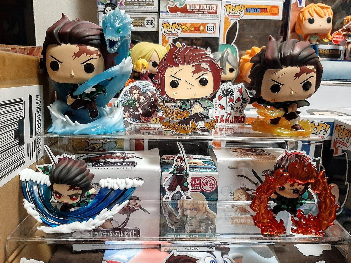 ~ New Tanjiros🎌 - Furyu Mini-Figs: Water-Breathing🌊& Sun-Breathing🌞Tanjiros ~ Here's these 2 New Mini-Figs, the Sun-Breathing 1 is INSANE imho, fk'in Luv It💯 Ahh Also my Pops of the same Tanjiros🎌+ Funko Pin + some Stickies. Hope Y'all Like em & Happy Upcoming 2024!!🥳🎊💯