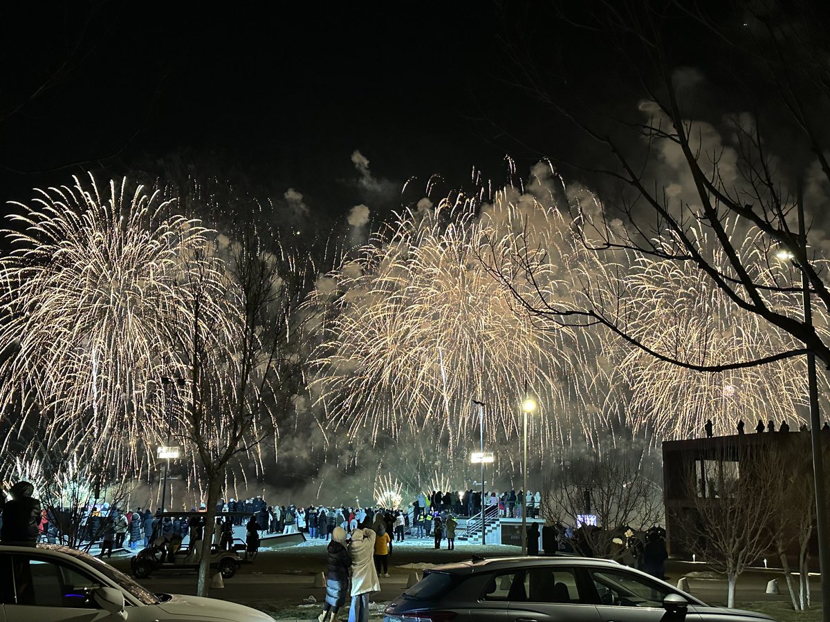 啊啊啊幸福的想哭 https://t.co/YaFBZ4Wu6y