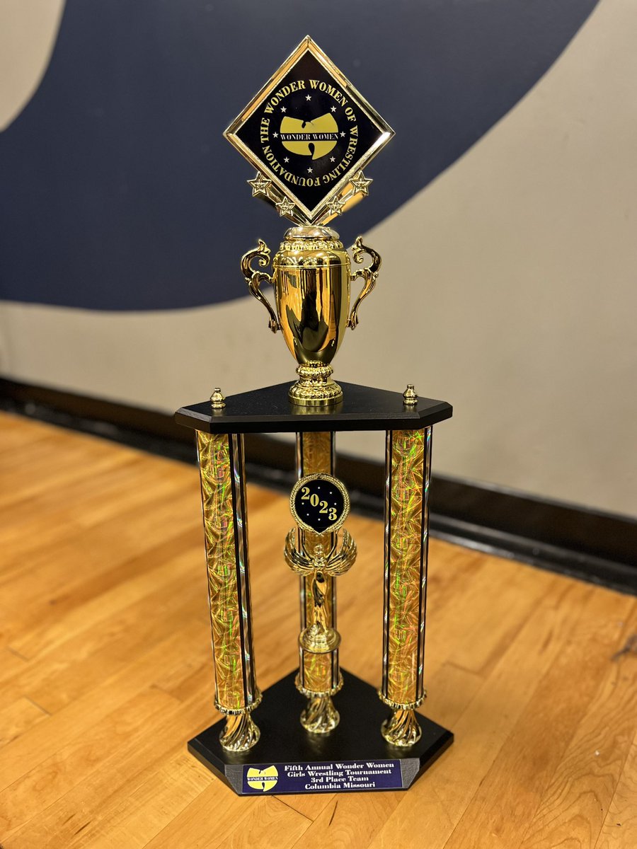 Union_Athletics's tweet photo. Congrats to @UnionGirlsW for placing 3rd at The Wonder Woman tournament in Missouri this past weekend!  🙌 https://t.co/NcBw3pzkf2