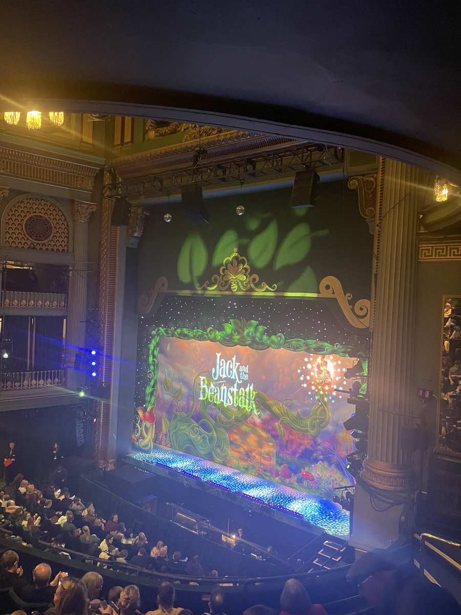 em5ky's tweet photo. @realbennickless @JasonManford Absolutely brilliant again this year - we LOVED it! Happy new year xx https://t.co/OJ8VYKj2zS