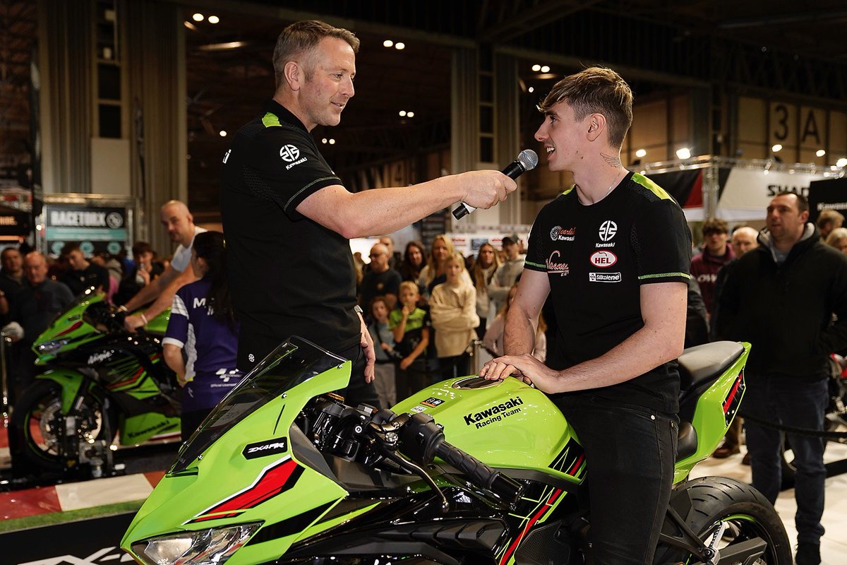 All smiles for 2024 😁 Big thank you to everyone for their support this year, and I hope you’ve had enjoyed the Christmas period with family and friends. But if you’re like me you can’t wait to get the racing back now 😎👊