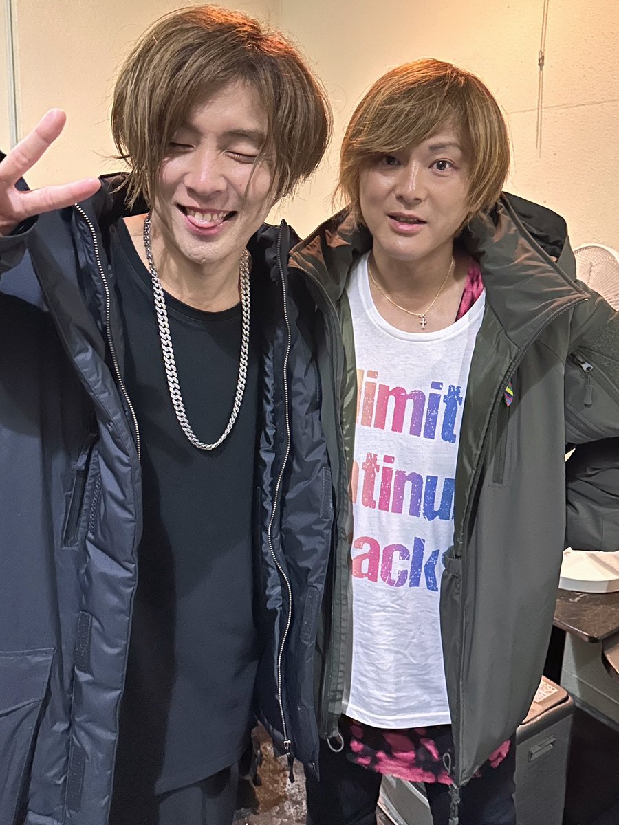 UPTofficial2016's tweet photo. UPTより新年のご挨拶ツーショット📸

今年もよろしくお願いします!!

#UPT #安達勇人 #大野雄一 https://t.co/4GrlFlKuSQ