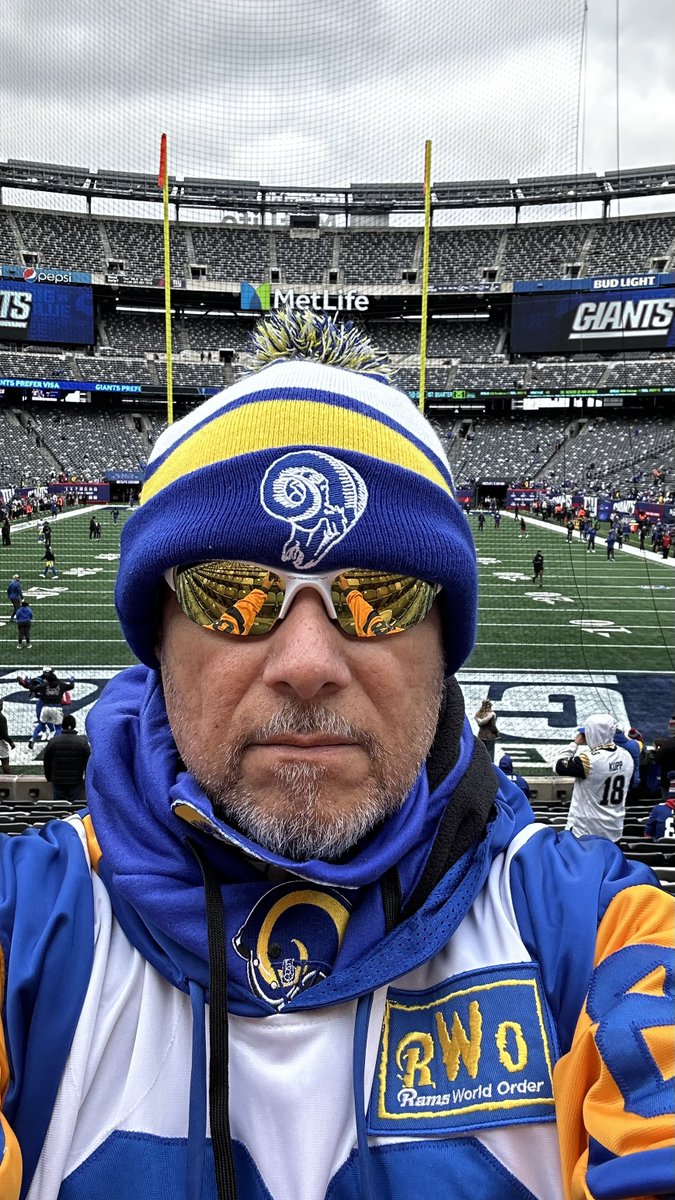 Live from Met-Life Stadium East Rutherford, New Jersey #LARams #RwoStyle #RamsHouse #PlayOffPush