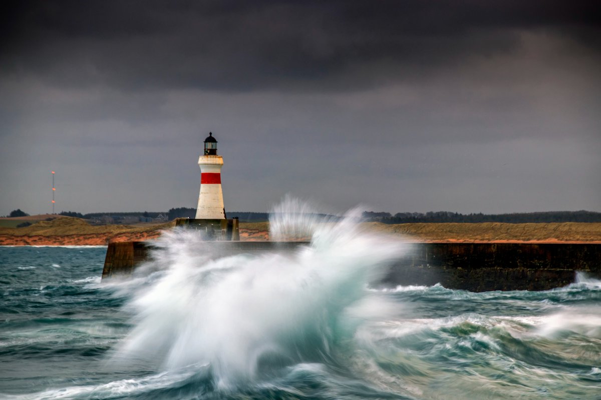 SeaStackJohn's tweet image. Fraserburgh Harbour Lighthouse taken at the tail end of Storm Ciaran.