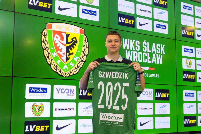 SlaskFr's tweet photo. II RÉSUMÉ 2023 - FÉVRIER II

4 matchs en @_Ekstraklasa_ 

👉 05.02 #POGSLA 0-2
👉 11.02 #SLAKOR 1-1
👉 17.02 #WIDSLA 1-0
👉 26.02 #SLALPO 2-1

11/02 Patrick Szwedzik prolonge jusqu’en 2025 

💪🏼 John Yeboah élu joueur du mois de février 🇮🇹 https://t.co/PfDptyciSI