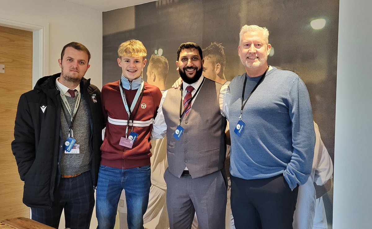 jamesiron95's tweet photo. 2️⃣0️⃣2️⃣3️⃣ - without doubt the most difficult year professionally to go through, but when the time came, we stood United.

Really thankful to all those who have given their support.

“Often in our darkest days, in our hardest times, that’s when we find our destiny.”

#UTI #IRON https://t.co/Dgw8eoY7wT