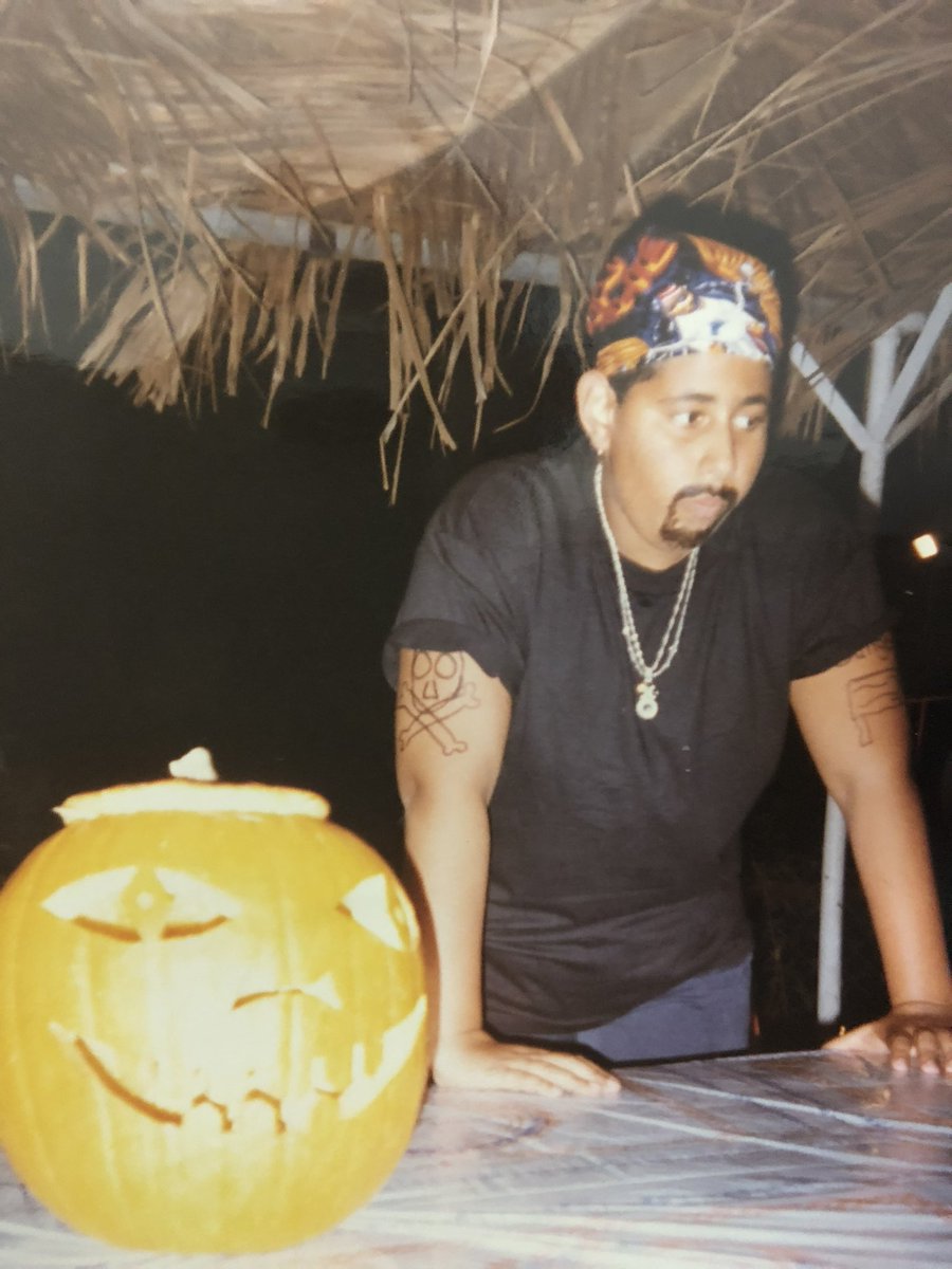 Eljaboom's tweet photo. I used to be gangster at the age of 15 😂.

Happy new year everyone and thanks always for your kind support ❤️ https://t.co/pex7vdQDdn