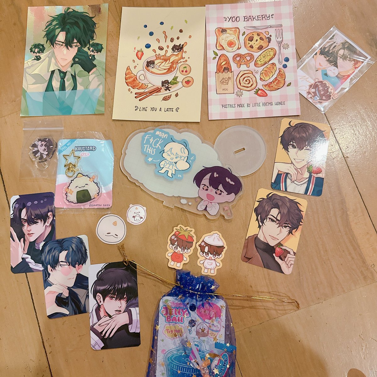 also…cosmatsu haul for da new year!! i tried to organize it properly this time … a lot are gifts and trades again thank you so much THERE IS SO MUCH STUFF ….. thank u for the year of fun events i will do my best this yr!!!!!! 😭