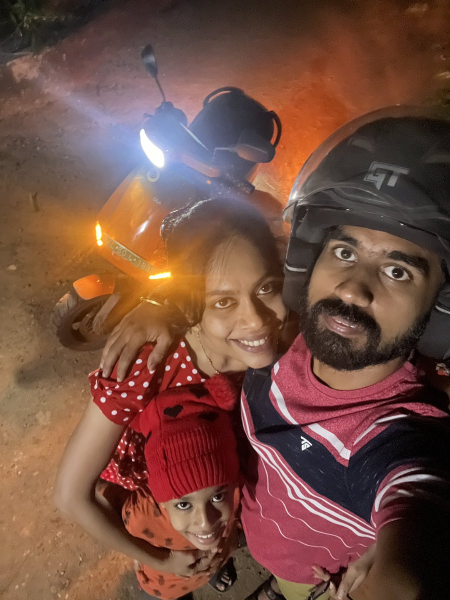 v_anumod's tweet photo. And the #PartyMod continues to 2024… As always, light and sounds from our “pOpPiNs”….waiting for the New year ride…. Happy new year to all..@OlaElectric @bhash @Khalidaaalbadri #EVChampion https://t.co/yWFUcLZKwL
