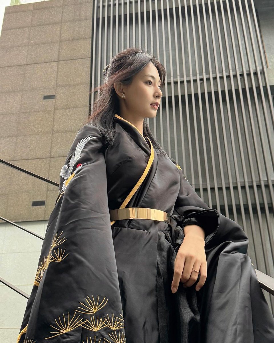 SubjectKpop's tweet photo. Tzuyu's Instagram update

2024️⃣😺🎊🍾

#TWICE #트와이스 @JYPETWICE https://t.co/bIbDPMZXG1