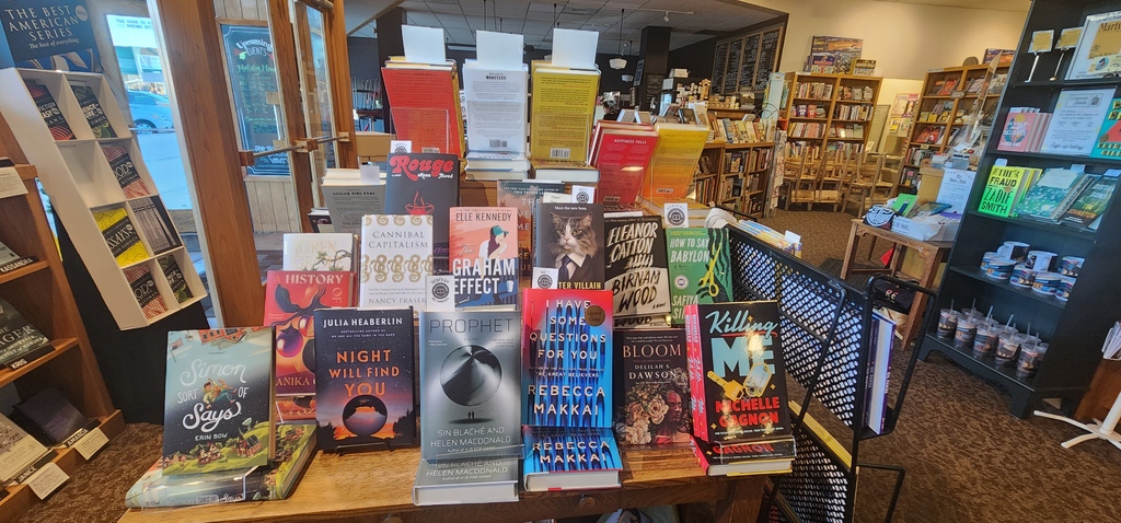 Watermark Books & Café tweet media