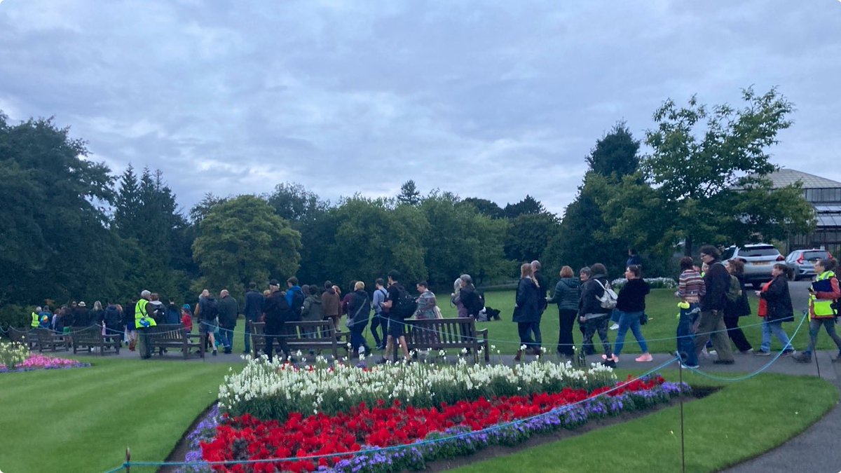 Well thank you 2023, new pond in place, glasshouse renovated with help from the Friends of GBG, visits to our plant collections from @KewScience and a massive turn out for the @BC_Scotland and @ClydeBatGroup bat n moth night. Happy New Year everyone, let’s do more in 2024