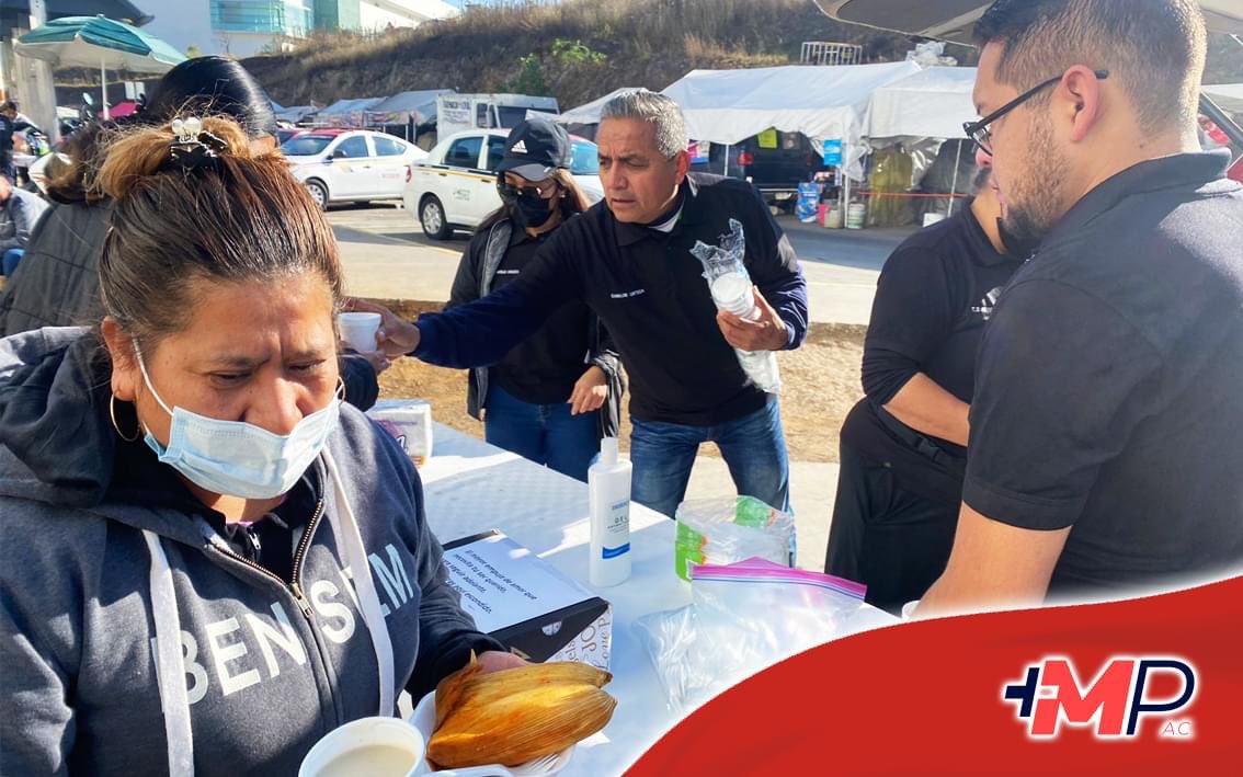 MasproAC's tweet photo. ¡𝗗𝗔𝗥 𝗗𝗘 𝗦𝗜, 𝗔𝗡𝗧𝗘𝗦 𝗗𝗘 𝗣𝗘𝗡𝗦𝗔𝗥 𝗘𝗡 𝗦𝗜! 🤝🏻

Concluimos el 2️⃣0️⃣2️⃣3️⃣ sirviendo. Entregamos más de 𝟮𝟬𝟬 𝒕𝒂𝒎𝒂𝒍𝒆𝒔 𝒚 𝒂𝒕𝒐𝒍𝒆𝒔 a cientos de personas y familias michoacanas en 𝑪𝒊𝒖𝒅𝒂𝒅 𝑺𝒂𝒍𝒖𝒅 🏥. https://t.co/D52BGBXJzt