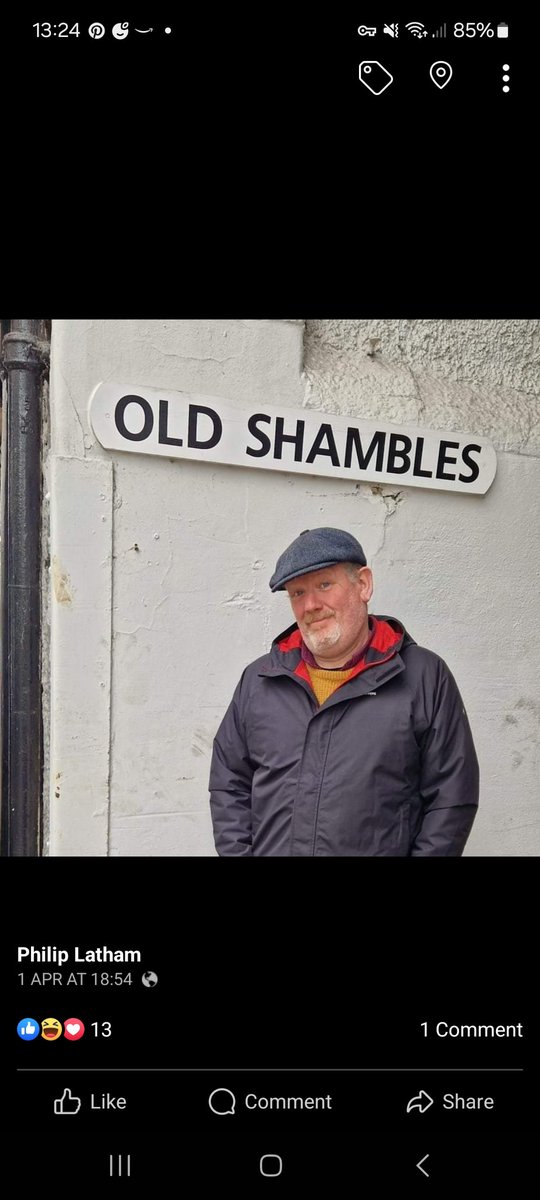 Philipwriter's tweet photo. @VodafoneUK An old side street in Kendal, being way too descriptive. https://t.co/NoTRqPPRRa