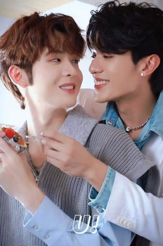 Netjamesu0811's tweet photo. Happy New Year 2024 🎆🎉🎊
@netsiraphop @Jamessu_w 
#netsiraphop #JamesSu https://t.co/JlgZZBxYZG