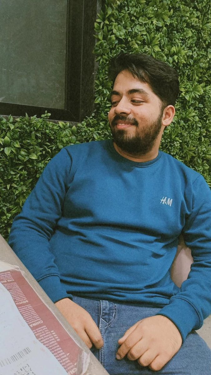 devsaini_12's tweet image. New Year Eve ✌️ Celebration at 📍HaldiRam 🍜 with Cousins
#Haldiram #KarolBagh #PusaRoad #HaldiRamsKarolBagh #TandooriSizzlers #Manchurian #VegNoodles #NewYearsEve