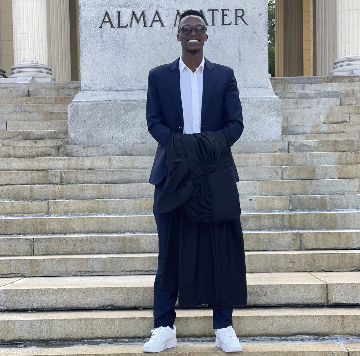 ThaboPofane's tweet photo. Thesis? Defended in Spanish got a perfect score💯💯. Graduated? 4.65/5.00 or 93% GPA. A Sports Scientist 🥳🥳 https://t.co/5BF764JG6L
