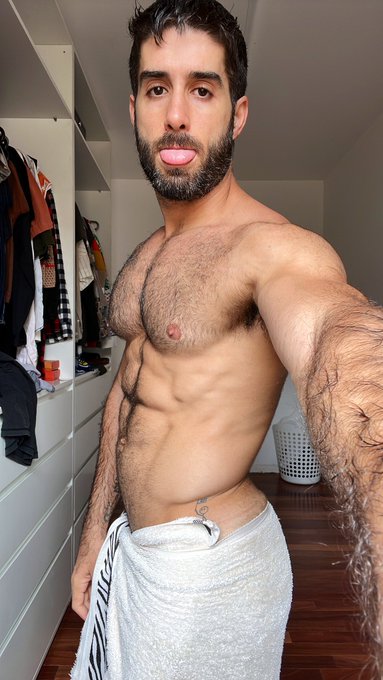 Last cry for attention of the year ✌️ https://t.co/cMPwfO61UC