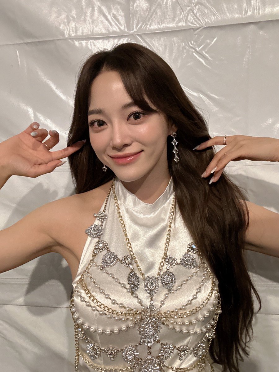 0828_kimsejeong's tweet photo. [📸] 231231 2024 TAINAN NEW YEAR’S EVE EVENT  2023년의 마지막,  2024년의 시작을 세정이와 함께🥰 새해 복 많이 받으세요 세상🩷  #김세정 #KIMSEJEONG #세정 #SEJEONG #2023_TAINAN_COUNTDOWN #2024台南市耶誕跨年系列活動 #台南好Young #台南活動 #台南 #演唱會 https://t.co/icuok8XysO