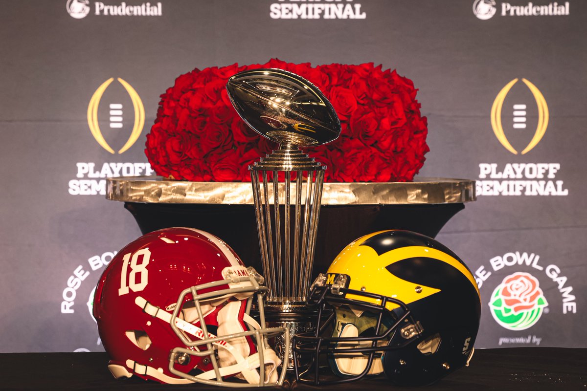 AlabamaFTBL's tweet photo. Coaches Presser 🎙️

#RollTide https://t.co/JwSubbGP2T
