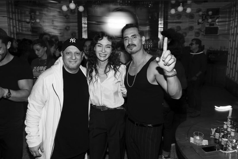 Birce ve Burak (Lale ve Selim) 😭🩵🩵🩵🩵🩵🩵🩵🩵
I’m in love with their friendship 😭🩵
#BirceAkalay #BurakYamanturk
#KuşUçuşu