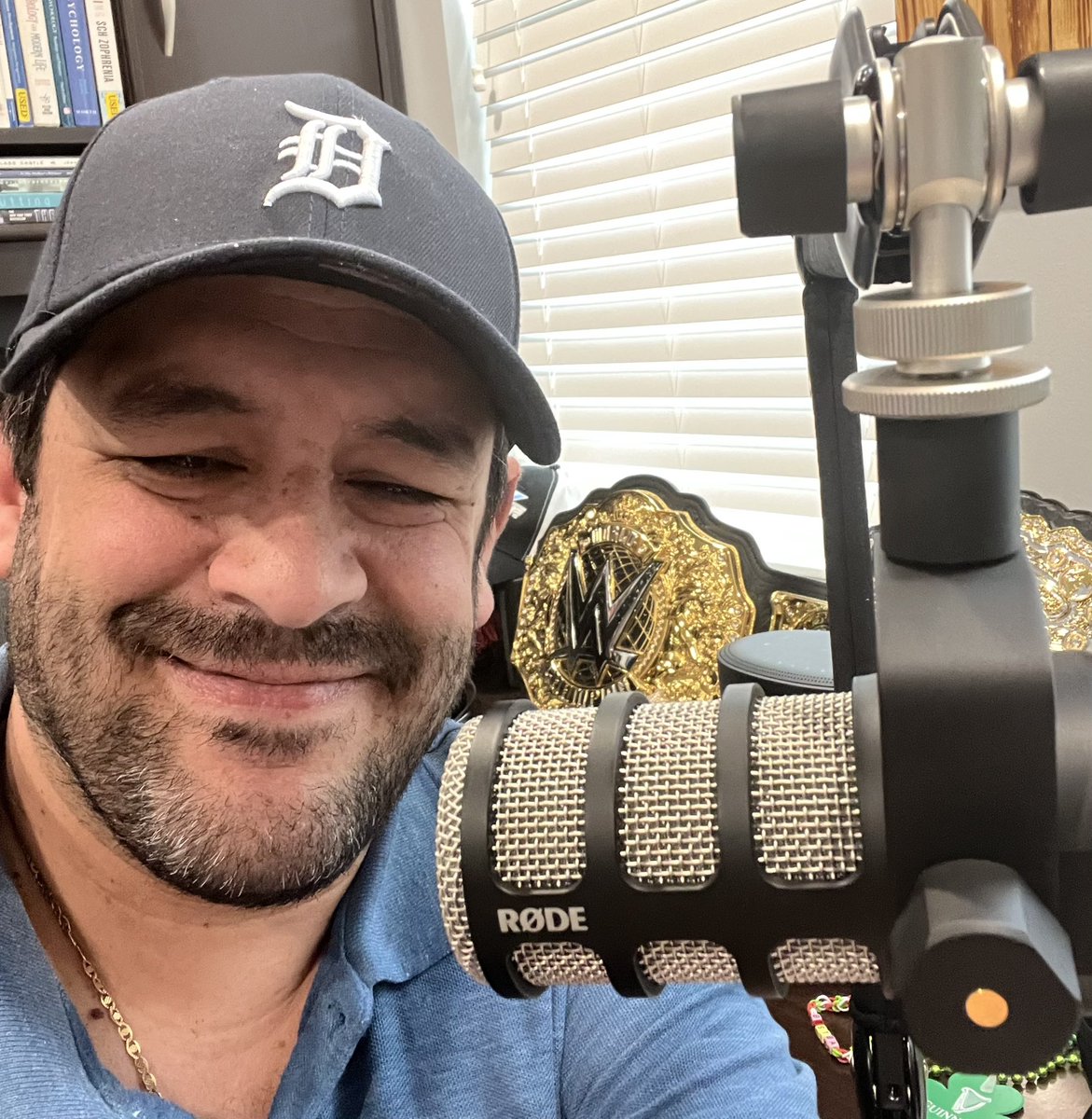 DetroitPodcast's tweet photo. Always look to future kind of person. But honest, do not want 2023 to ever ever end! Best year collectively in every measurable way. Thanks for allowing us to be in the mix in Detroit sports! No Cap, Full Stop 🤣 #SI #AllLions #DSP #ArenaGroup #OaklandPress #FanNation #Podcasts https://t.co/mjsYYTQJLN