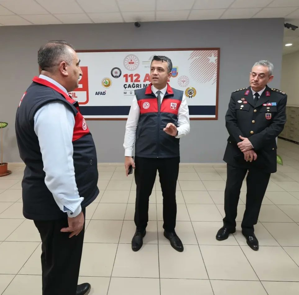 afyon112acm's tweet photo. Vali yardımcımız Sayın Mehmet Keklik başkanlığında Gamer Koordinasyon toplantısı yapılmıştır. Yeni yıl için alınan tedbirler hakkında Müdürümüz Sayın Tuncay EROĞUL tarafından bilgi verilmiştir. 
@Tuncayerogul03 https://t.co/Esy74fqZwh