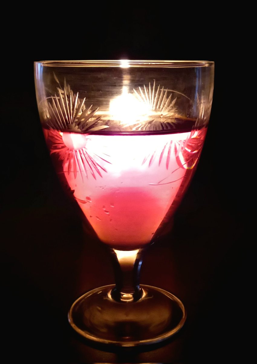 Mutlu yıllar!..
#yeniyıl #newyear #happynewyear #mutluyıllar  #rosewine #candles #wineandcandles
