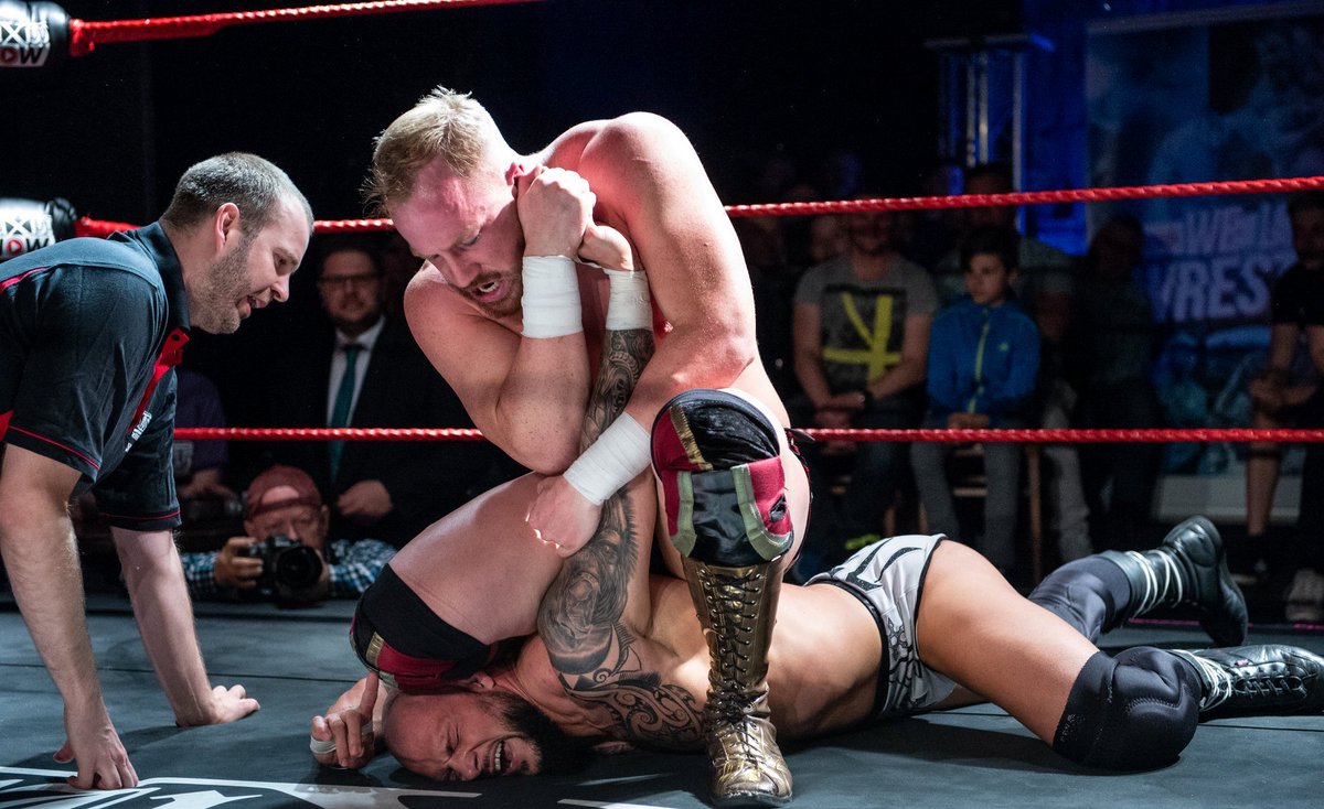 wresadam's tweet photo. GIve it up Fucker - or I'll break your fuckin' arm!
#prowrestling #gay #armwork #submission #suffering #wrestlers #muscle #hot https://t.co/SNhUAtAbw9