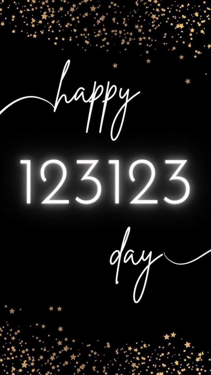 I pray for a better year!
🎉🎈🎊🥂💃🎶❤☺