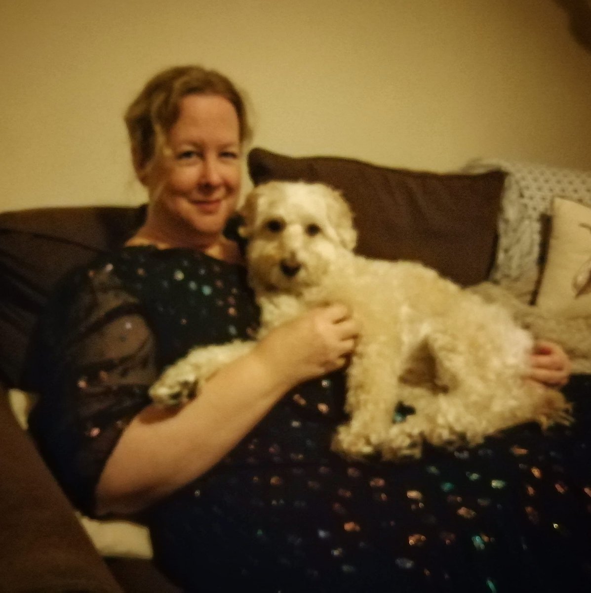 emmacarrington's tweet photo. @ClassicFM Emma and Teddy cuddling on the sofa. https://t.co/2C8Fy9Luib