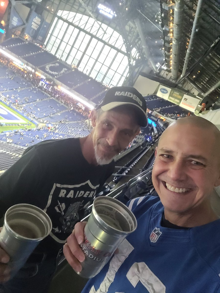 TomasSanchezIN's tweet photo. @Colts #LVvsIND #fortheshoe #GoColts #BeatTheRaiders #HappyNewYear2024 https://t.co/g5qFau8QWh