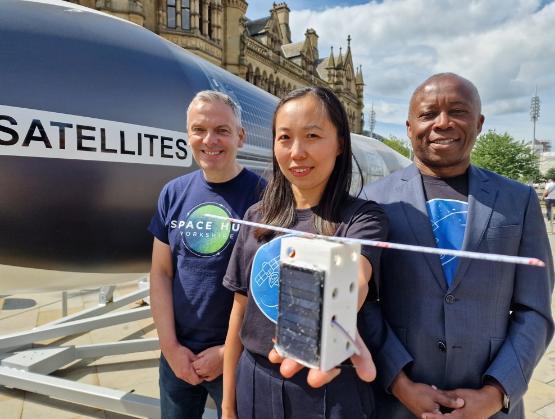 🚀 The countdown is on to the launch of the University’s mini satellite which will be sent into low earth orbit in 2024. The Bradford Renduchintala Centre for Space AI showcased a prototype of the satellite at the UK Space Agency’s Space for Everyone Tour: bit.ly/3O1Cm5v