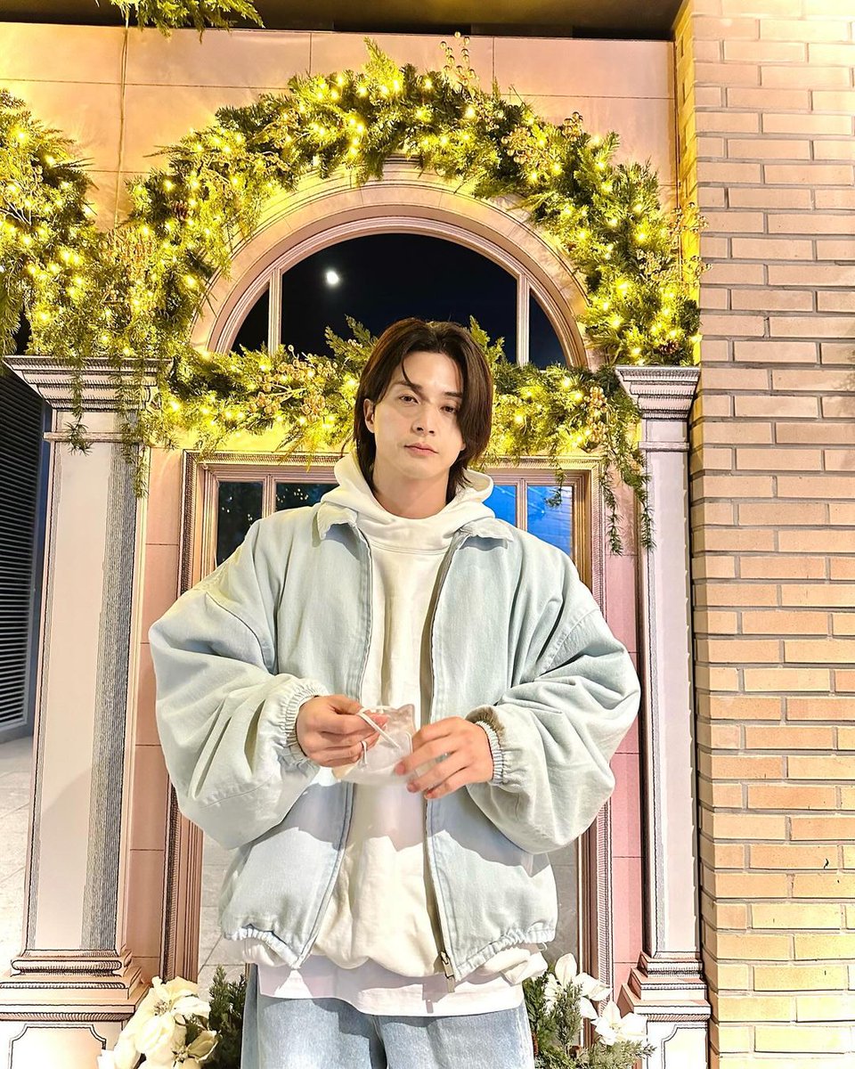 𝓩𝓱𝓪𝓯 tweet media