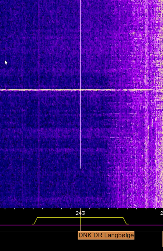 PaPdyr's tweet photo. En vigtig begivenhed i dag. Langbølgesenderen på 243 kHz er slukket https://t.co/wgoHcu01ol