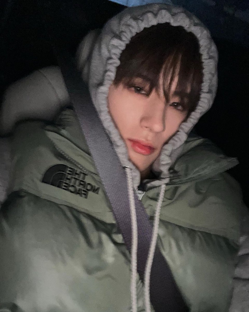 sunwbaragi's tweet photo. 240101 eric ( https://t.co/UCEkjqpkHM.youngjae ) instagram update

🦄 welcome 2024 🫨 https://t.co/O6mY9xluPG