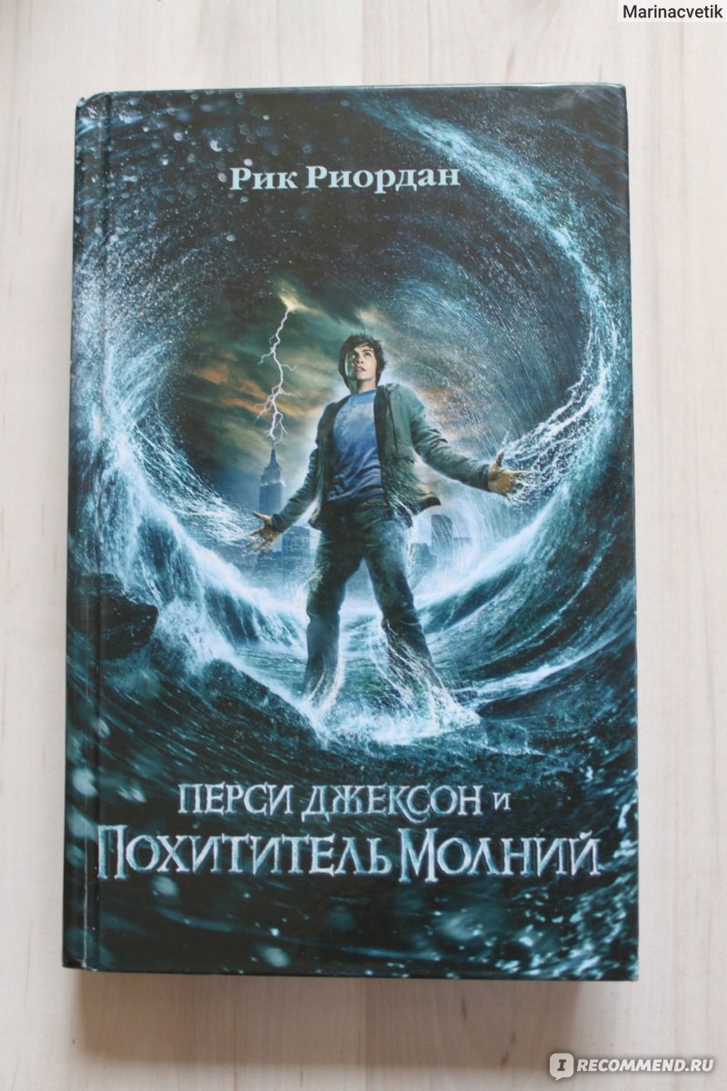Little_bee97's tweet photo. 2023 скоро закончится поэтому

мой фандом в начале 2023/мой фандом в конце 2023 https://t.co/3f8RRugMT0