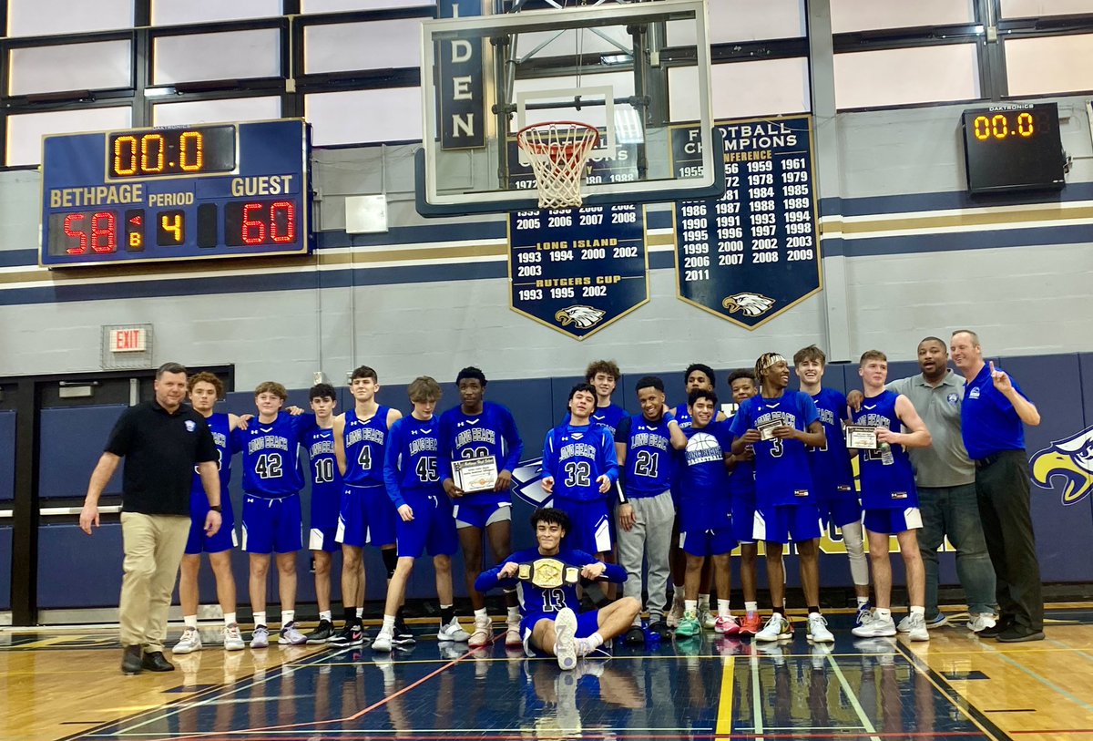 blake_salice's tweet photo. 2023 Bethpage Tournament Champs.
Made the All Tournament Team.
14.5 PPG 10.0 RPG 1.5 APG 2.5 BPG (2 Games) 
6-0 in Non League games, onto our last non league contest against Hewlett 1/3/24 5pm at LBHS
@MarinesBasketb1 @MrBailey2229 @LIBasketball23 https://t.co/wj471wQYhJ