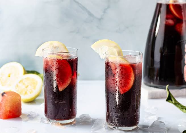 @ESPNFC @donhutch4 Red wine and coca cola is a drink called a 'kalimotxo'.

'Red wine and cola were combined in Spain as early as the 1920s' #fcextratime #espnfc