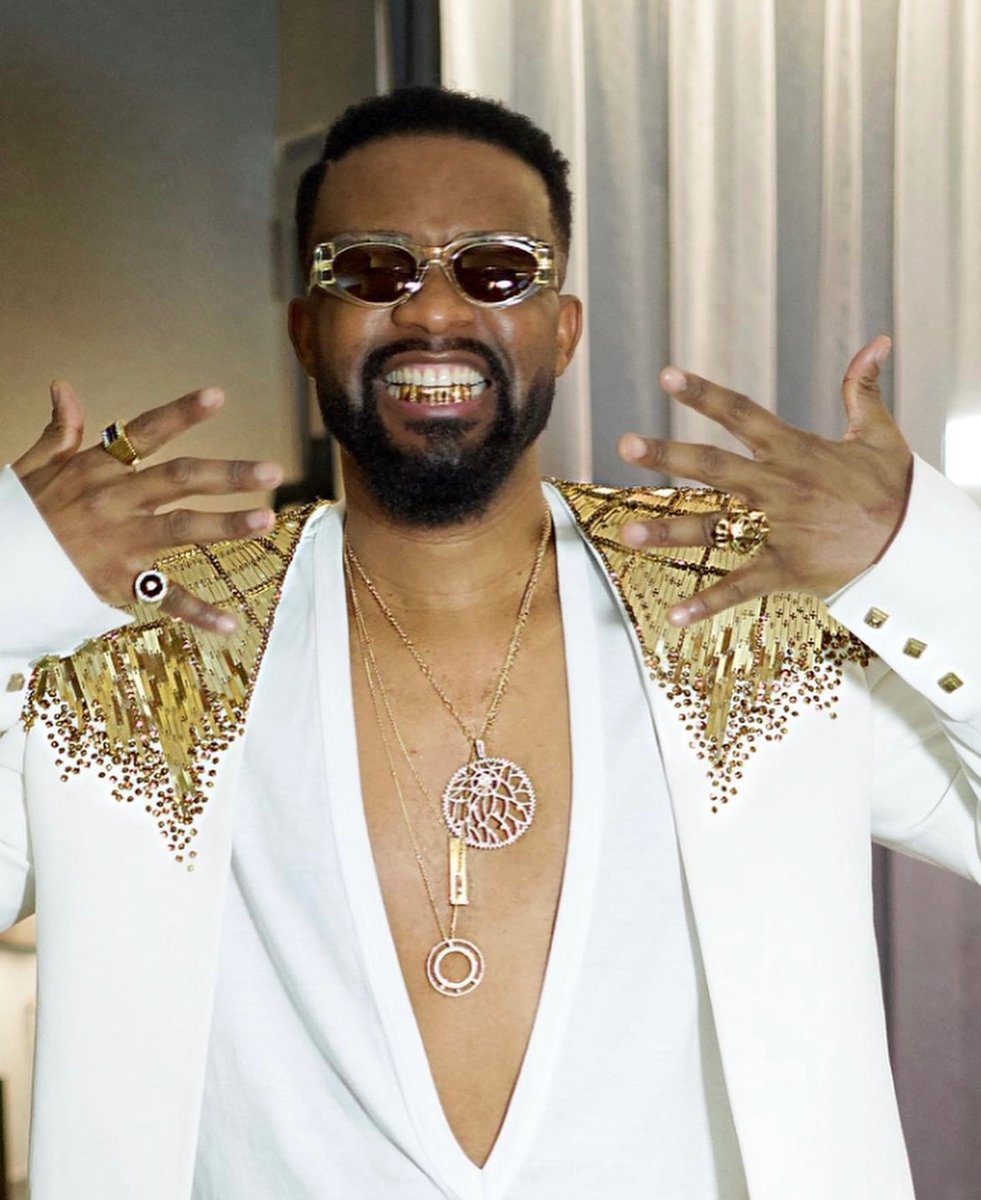 fallyipupa01's tweet photo. 👑🦅🤍 Douala, Cameroun 🇨🇲 ✅🎶 https://t.co/LkLQfHESNJ