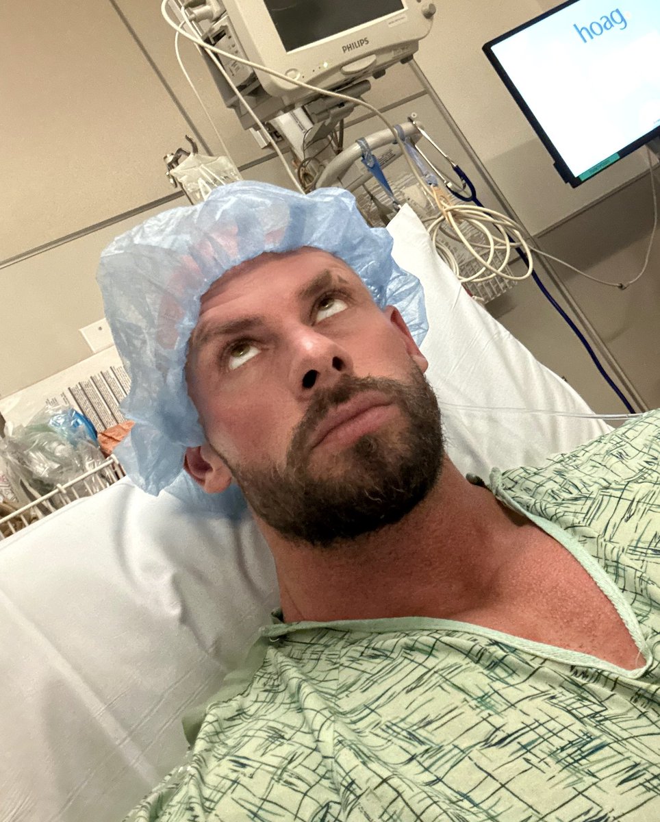 Joey Swoll tweet media