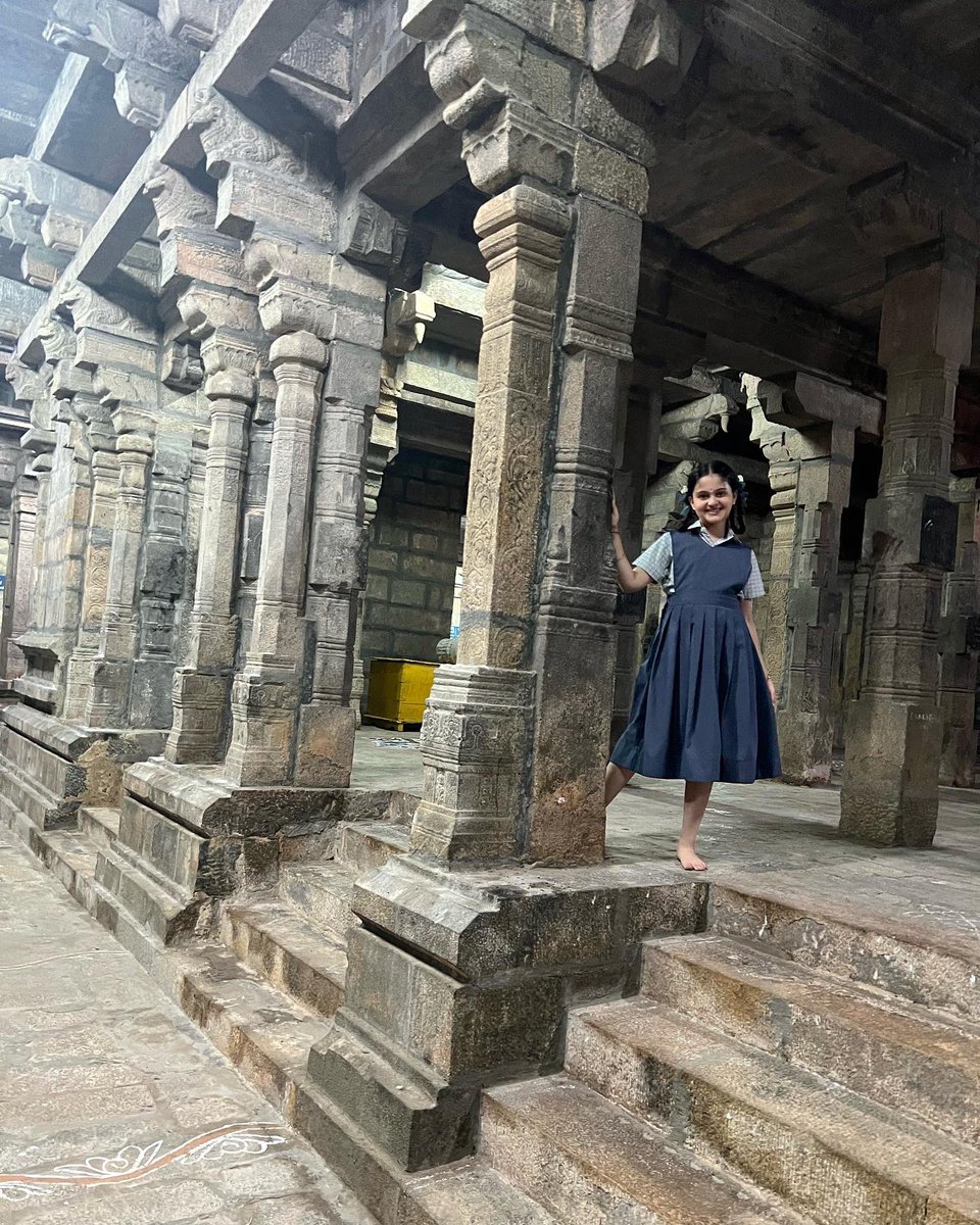 OviBhandarkar's tweet photo. Dear God
When I stand at the beginning of a new day
bless me with vision to see the best of things to come
Wisdom to make good decisions and most of all, faith that you are walking with me every step of the way

#prayerofhope 
#HappyNewYear2024
#annapoorani 
#OviBhandarkar
 #bts https://t.co/JjsbqMVYuE