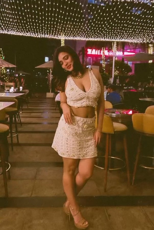 GCsjnUSa8AABTv_?format=jpg&name=900x900